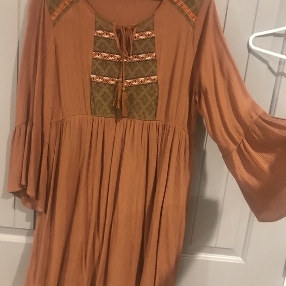 Ladies Bow & Arrow Dress Large with Aztec embroidery - Picture 7 of 7